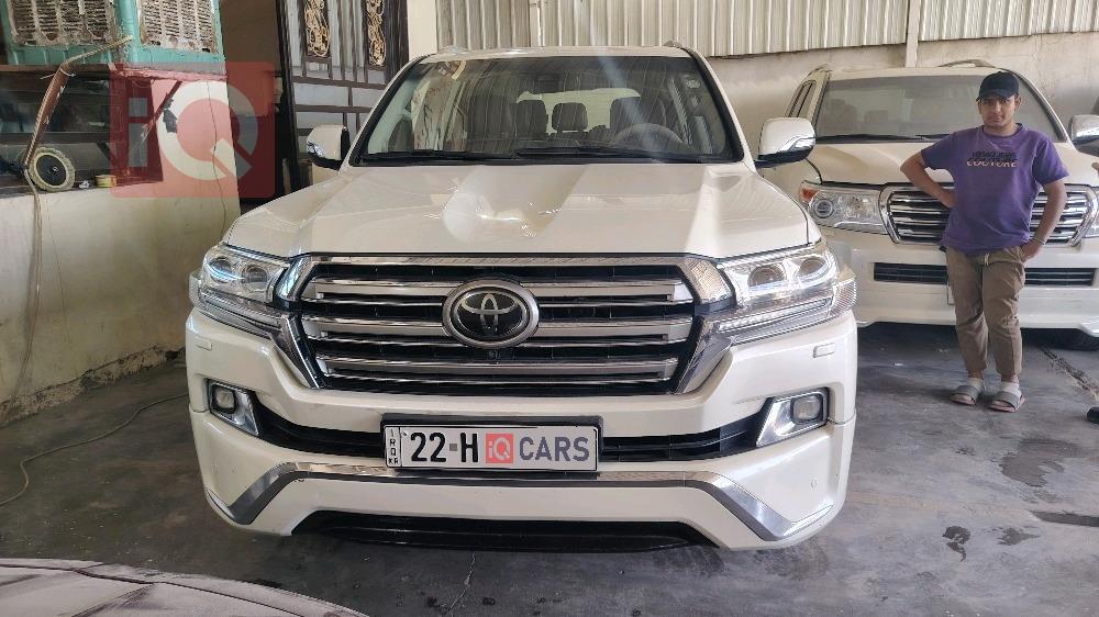 تويوتا لاندكروزر